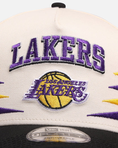 New Era Los Angeles Lakers 'Regency Crown' 9FORTY A-Frame Snapback Chrome White/Black